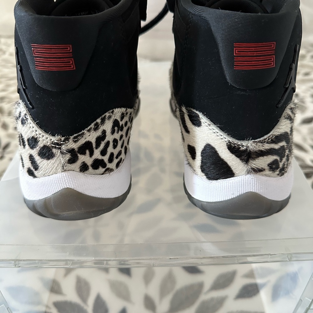 Air Jordan 11 Retro Animal Instinct Size 8 Womens Shoes - Picture 4 of 6